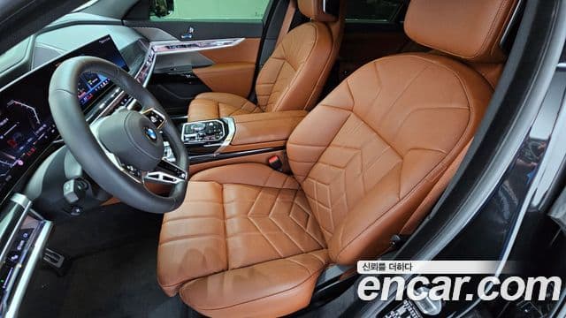 BMW 7 Series 2025 — ფოტო 12/20