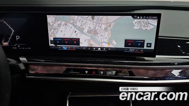 BMW 7 Series 2025 — фото 14 из 20