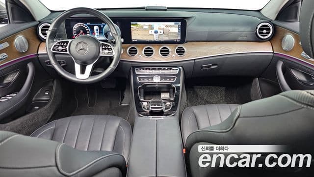 Mercedes-Benz E-Class 2019 — фото 7 из 20