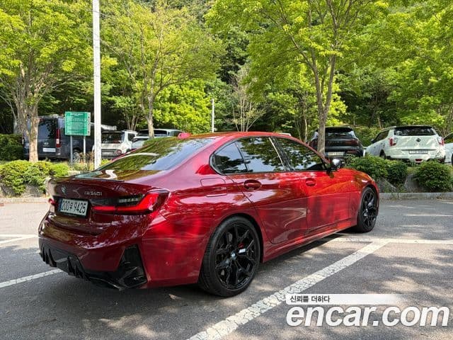 BMW 3 Series 2024 — фото 2 из 15