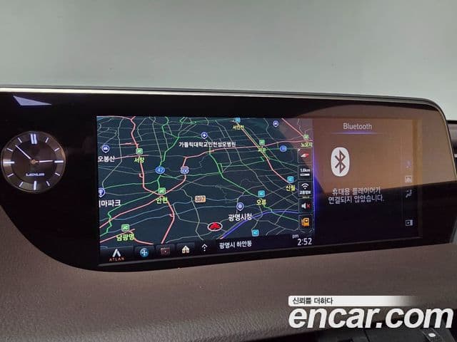 Lexus ES300h 2019 — ფოტო 8/20