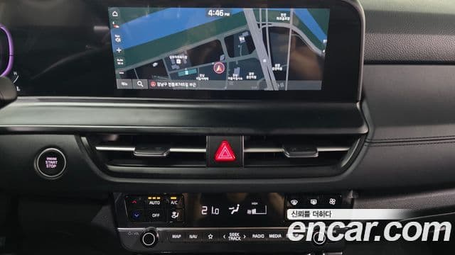 Kia Seltos 2023 — ფოტო 14/20
