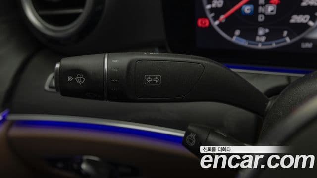 Mercedes-Benz E-Class 2020 — Фото 17/20