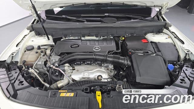 Mercedes-Benz GLB-Class 2022 — Şəkil 6/20