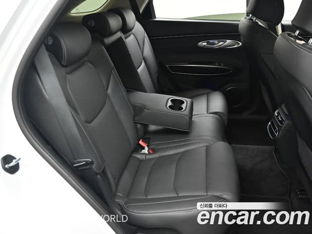 Genesis GV70 2021 — фото 12 из 20