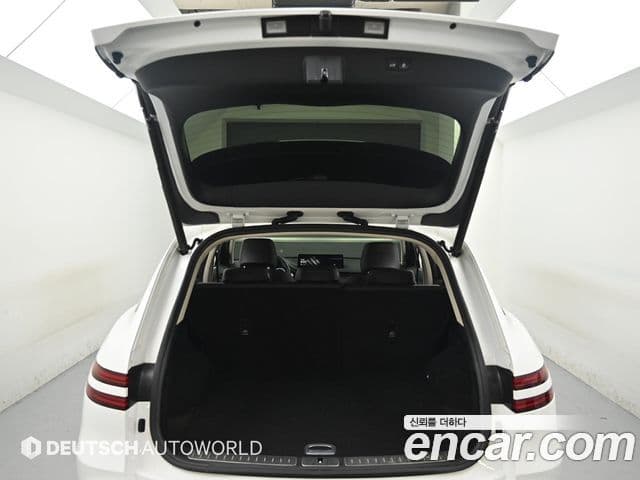 Genesis GV70 2021 — ფოტო 19/20