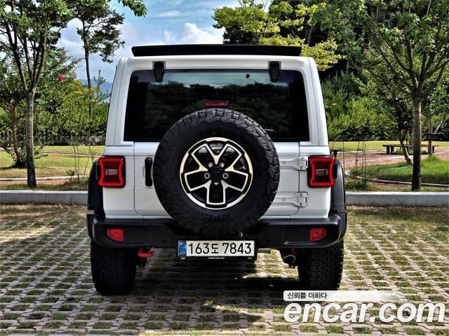 Jeep Wrangler 2025 — ფოტო 3/20