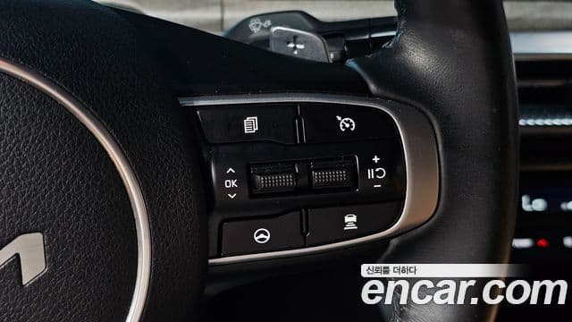 Kia K5 2021 — фото 14 из 20