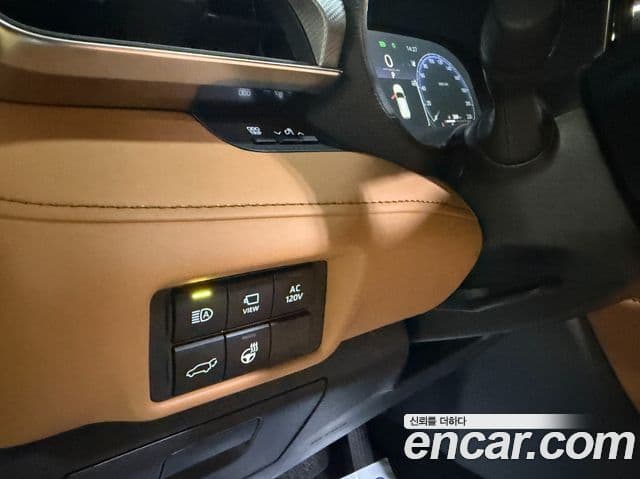 Toyota Highlander 2025 — фото 15 из 20