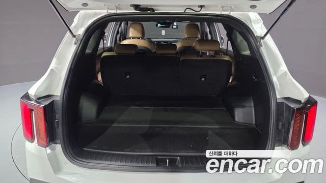 Kia Sorento 2024 — Şəkil 17/20