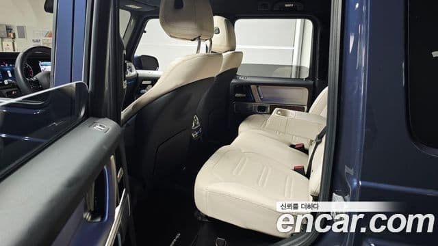 Mercedes-Benz G-Class 2024 — Photo 16/33