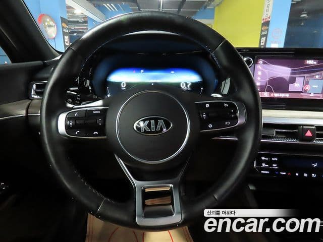 Kia K5 2020 — фото 8 из 20