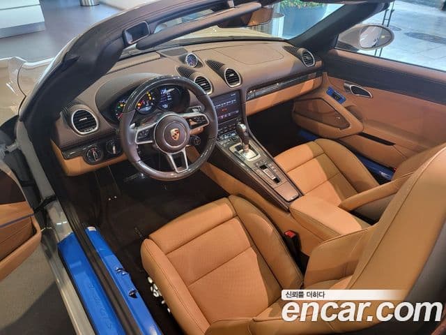 Porsche 718 Boxster 2023 — фото 4 из 9