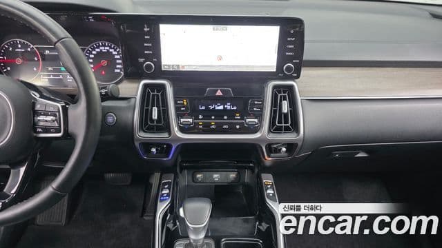 Kia Sorento 2021 — фото 14 из 20
