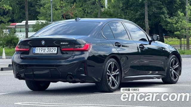 BMW 3 Series 2024 — фото 1 из 20