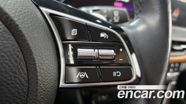 Kia Seltos 2024 — ფოტო 17/20