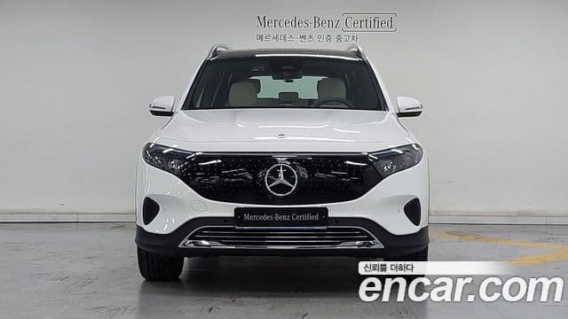 Mercedes-Benz EQB 2025 — ფოტო 17/18