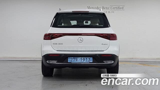 Mercedes-Benz EQB 2025 — ფოტო 4/18