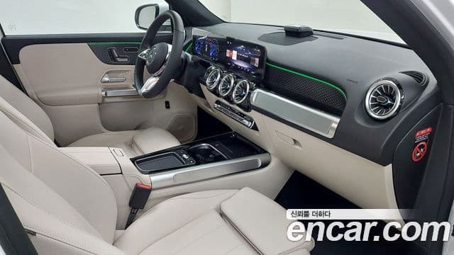 Mercedes-Benz EQB 2025 — ფოტო 18/18