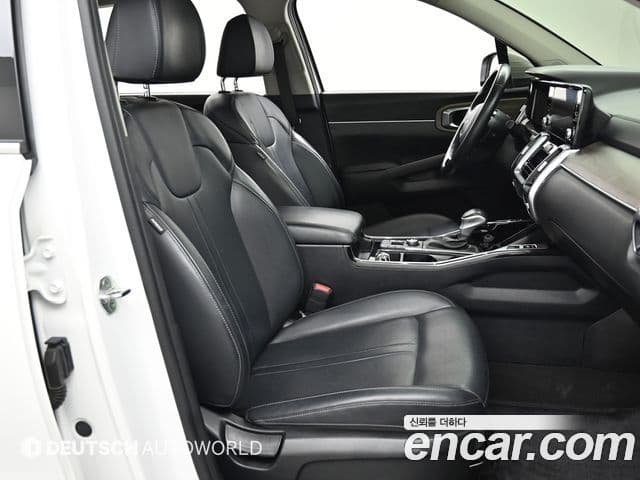 Kia Sorento 2022 — фото 9 из 20