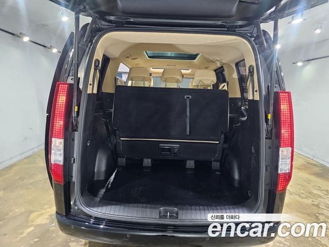 Hyundai Staria 2024 — Şəkil 18/20