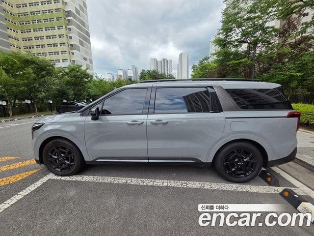 Kia Carnival 2025 — ფოტო 7/16