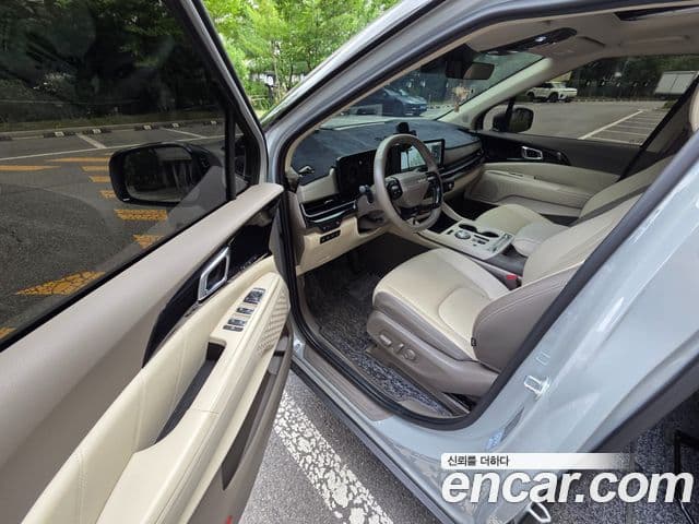 Kia Carnival 2025 — ფოტო 9/16