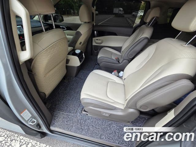 Kia Carnival 2025 — ფოტო 12/16