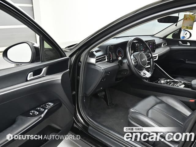 Kia K5 2022 — фото 10 из 20