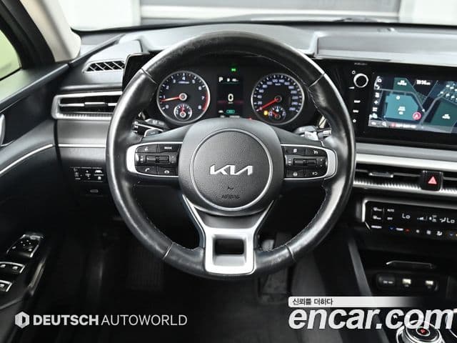 Kia K5 2022 — фото 12 из 20