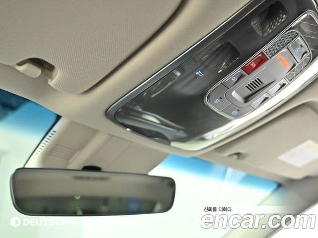 Genesis Electrified G80 2023 — ფოტო 17/20