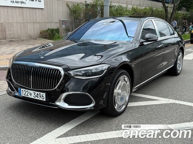 Mercedes-Benz S-Class 2023 — Photo 9/19