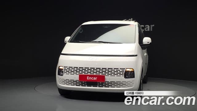 Hyundai Staria 2025 — фото 3 из 20