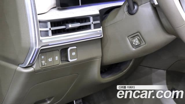 Hyundai Santa Fe 2024 — фото 15 из 20