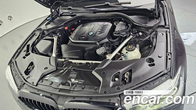 BMW 5 Series 2020 — ფოტო 5/20