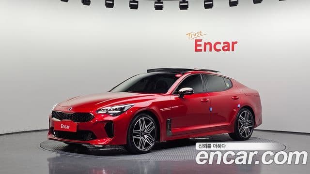 Kia Stinger 2021 — ფოტო 1/20
