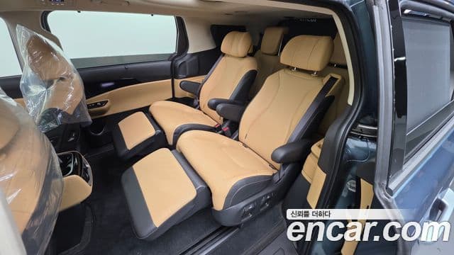 Kia Carnival 2022 — Фото 17/20