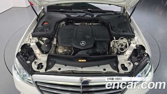 Mercedes-Benz E-Class 2019 — Şəkil 6/20