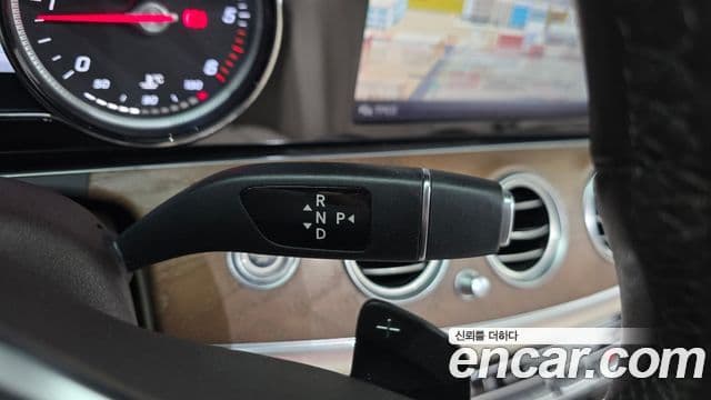 Mercedes-Benz E-Class 2019 — Şəkil 9/20