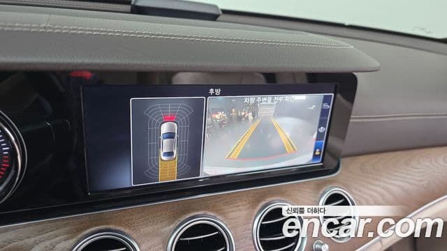 Mercedes-Benz E-Class 2019 — Şəkil 14/20