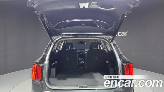 Kia Sorento 2021 — ფოტო 20/20