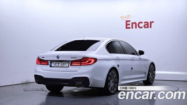 BMW 5 Series 2020 — Şəkil 2/20
