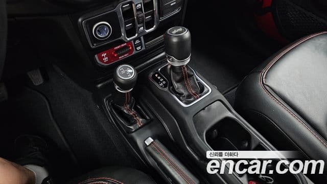 Jeep Wrangler 2022 — фото 9 из 20