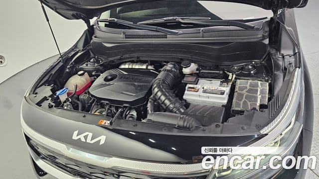 Kia Seltos 2022 — ფოტო 6/20