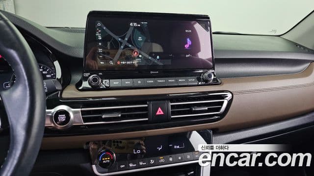 Kia Seltos 2022 — ფოტო 14/20