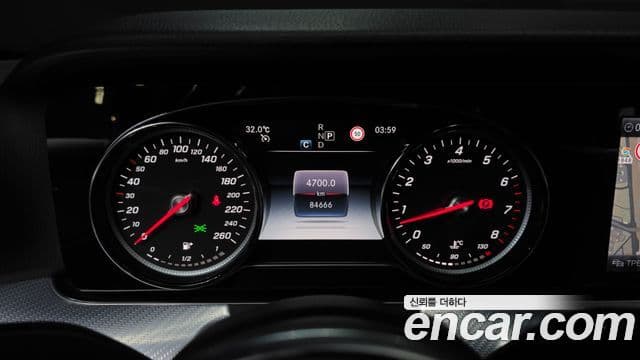 Mercedes-Benz E-Class 2020 — Şəkil 8/20