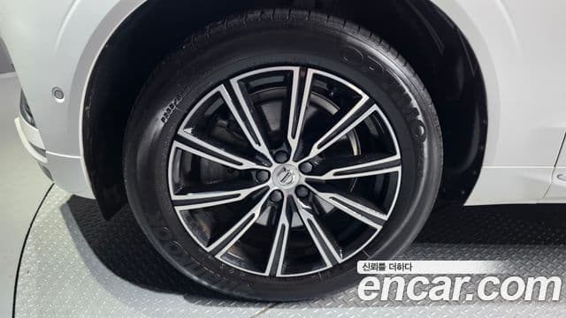 Volvo XC60 2020 — фото 5 из 20