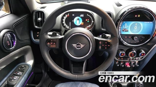 Mini Cooper S Countryman 2023 — фото 13 из 20