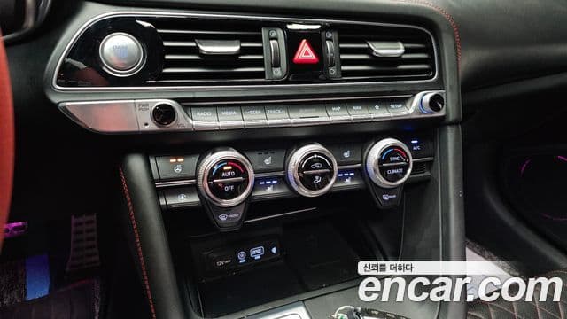 Genesis G70 2020 — Şəkil 19/20