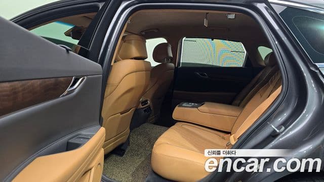 Genesis Electrified G80 2021 — Şəkil 12/20